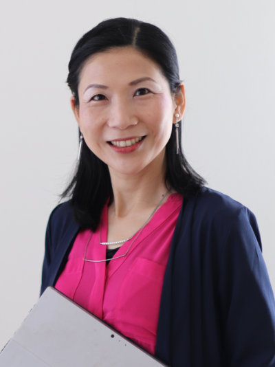 古川 綾子