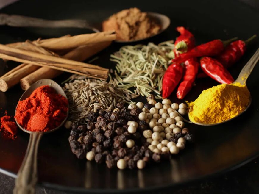 旅する薬膳！日本で増え続けるインドカレーの秘密に迫る